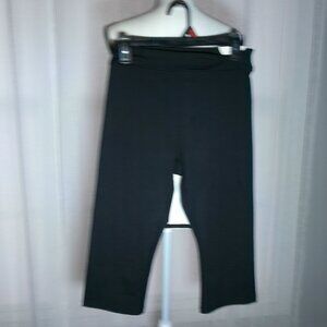 AERIE NWT The Hugger Black Capri Pants L